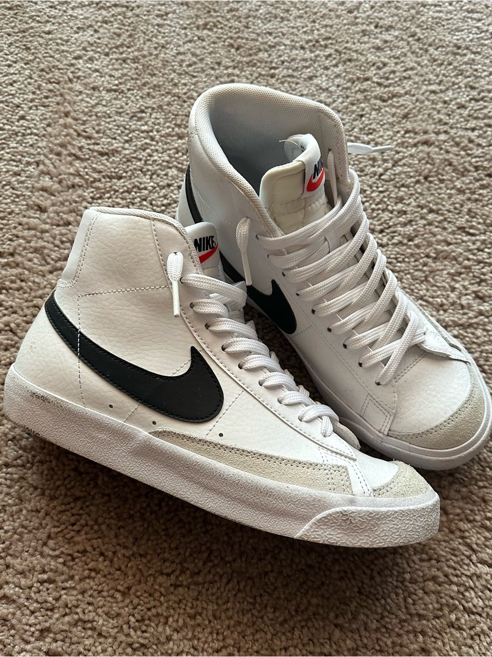White Nike Blazer Mid